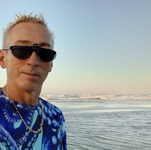 Meet your Posher, Jay